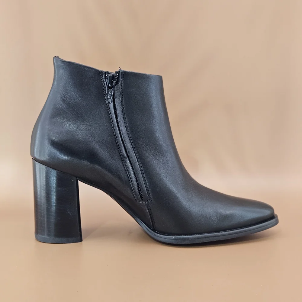 Paul Green Booties Size 8 Black Winn Leather Minimalist Modern Contemporary